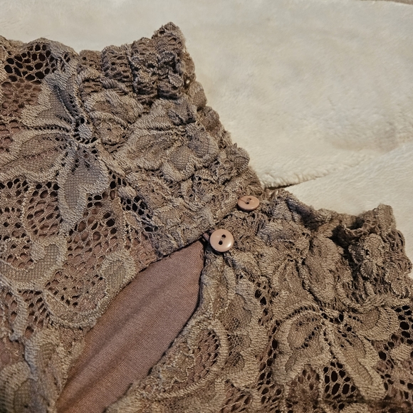 Blush Mock Neck Lace Blouse with Long Sleeves Medium Cable and Gauge - Picture 5 of 6